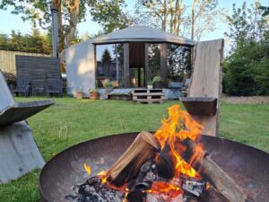 Klangmeditation i jurt Lotte Koch